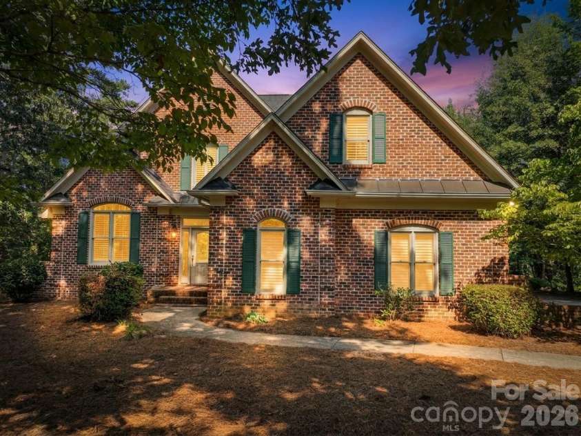 205 Piney Grove Point, New London, NC 28127.  MLS# CAR4409466, YatesRealty ID 42859. Front View