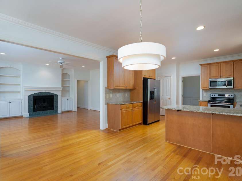 205 Piney Grove Point, New London, NC 28127.  MLS# CAR4409466, YatesRealty ID 42859. Kitchen