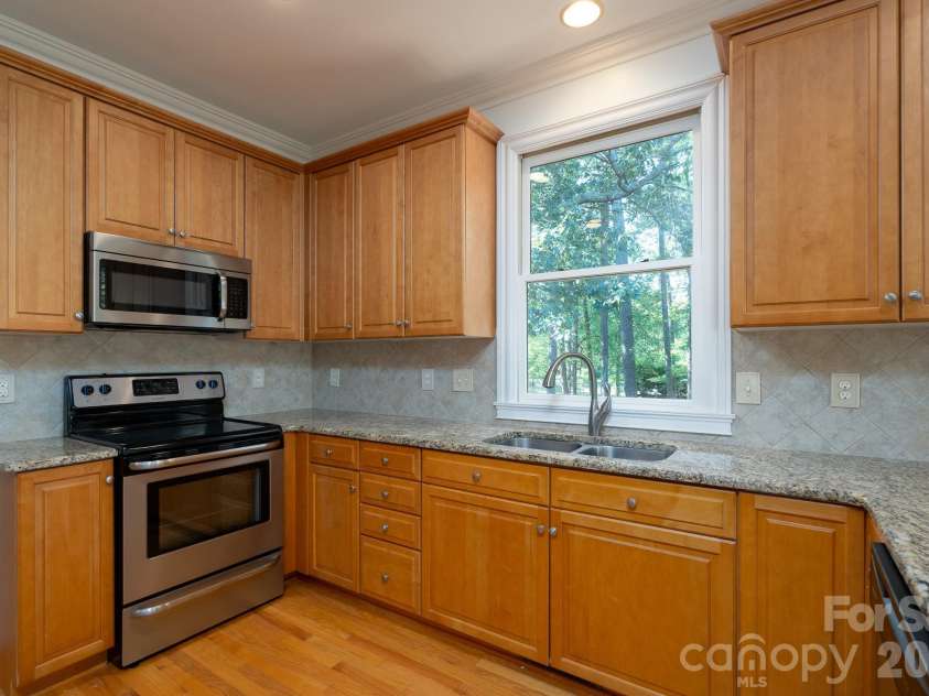 205 Piney Grove Point, New London, NC 28127.  MLS# CAR4409466, YatesRealty ID 42859. Kitchen