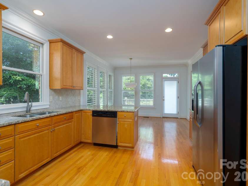 205 Piney Grove Point, New London, NC 28127.  MLS# CAR4409466, YatesRealty ID 42859. Kitchen