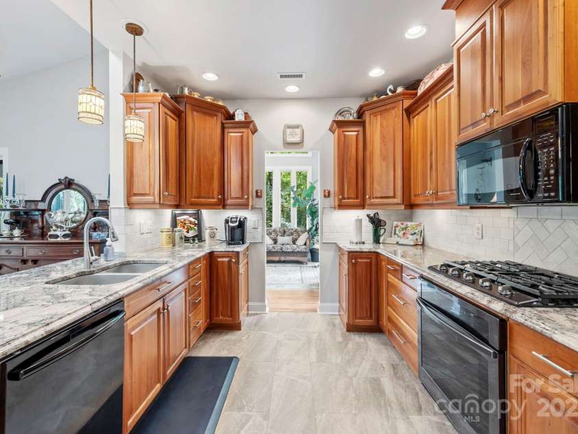 21 Waga Court, Brevard, NC 28712.  MLS# CAR4291498, YatesRealty ID 4286. 