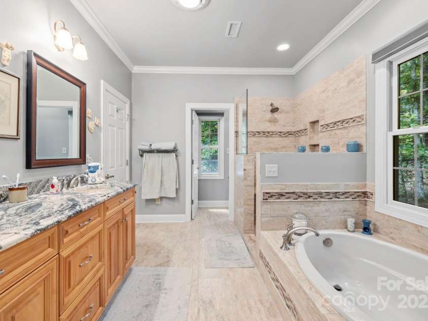 21 Waga Court, Brevard, NC 28712.  MLS# CAR4291498, YatesRealty ID 4286. 