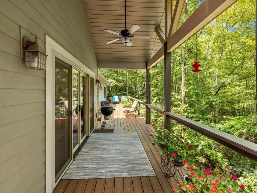 21 Waga Court, Brevard, NC 28712.  MLS# CAR4291498, YatesRealty ID 4286. 