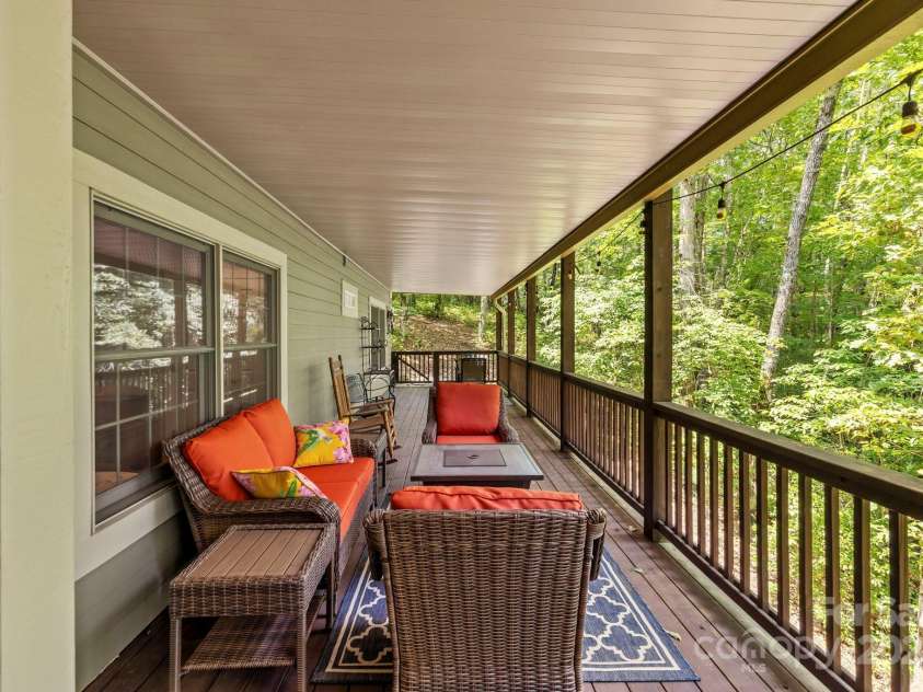 21 Waga Court, Brevard, NC 28712.  MLS# CAR4291498, YatesRealty ID 4286. 