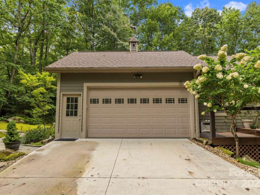 21 Waga Court, Brevard, NC 28712.  MLS# CAR4291498, YatesRealty ID 4286. 
