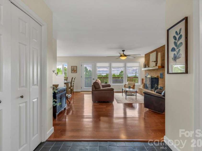 784 Alpine Drive, Seven Devils, NC 28604.  MLS# CAR4409563, YatesRealty ID 42862. 
