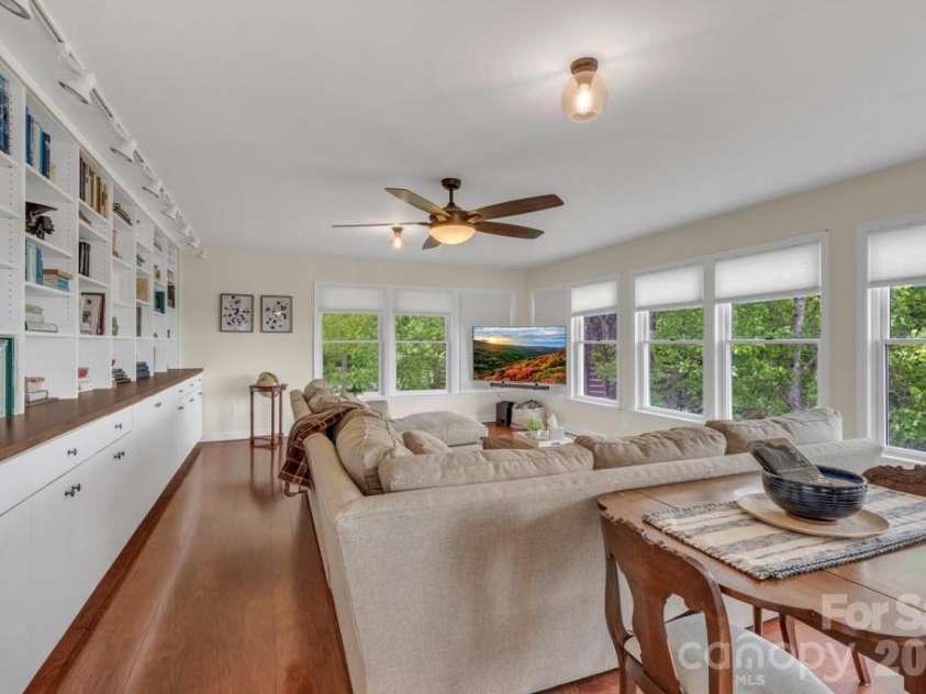 784 Alpine Drive, Seven Devils, NC 28604.  MLS# CAR4409563, YatesRealty ID 42862. 