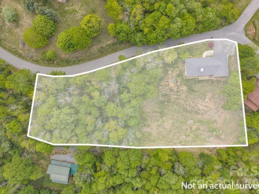 784 Alpine Drive, Seven Devils, NC 28604.  MLS# CAR4409563, YatesRealty ID 42862. 