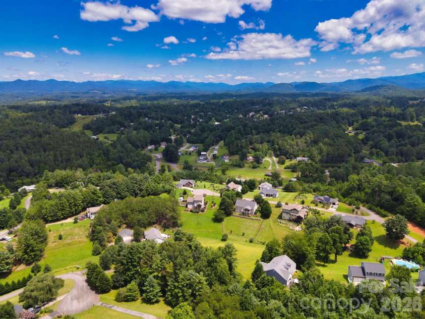 131 Macdougall Lane, Weaverville, NC 28787.  MLS# CAR4411011, YatesRealty ID 42869. 