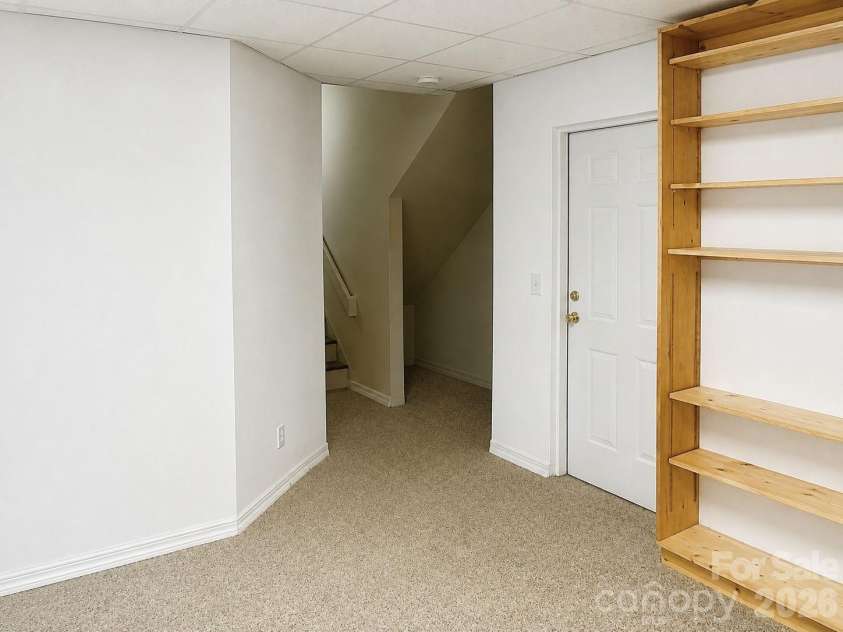 131 Macdougall Lane, Weaverville, NC 28787.  MLS# CAR4411011, YatesRealty ID 42869. Den/Studio/Flex Space