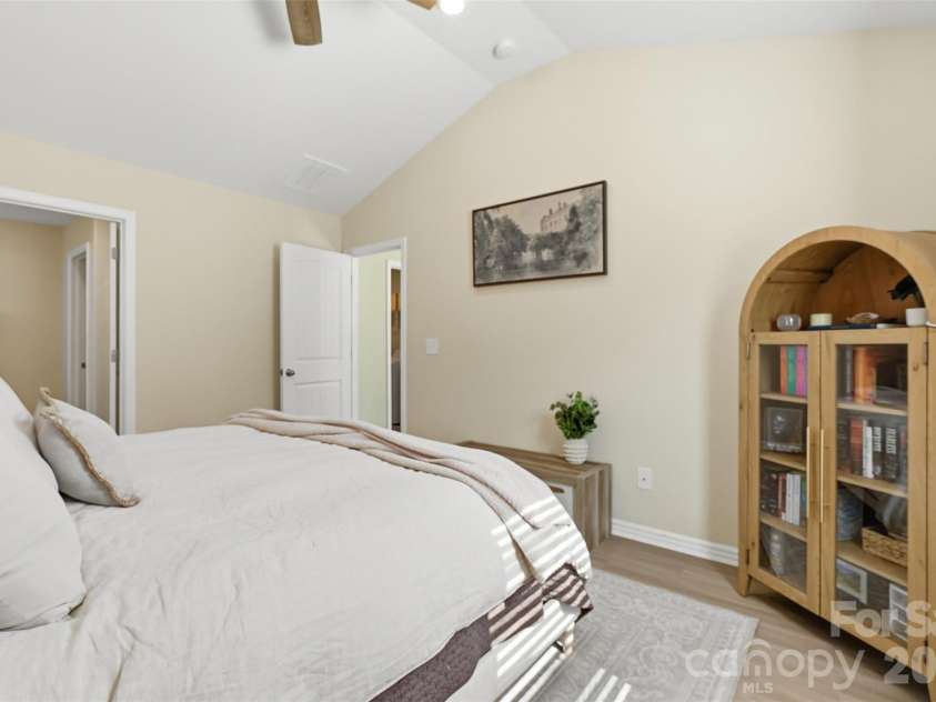 656 Lancelot Drive, Richburg, SC 29729.  MLS# CAR4347472, YatesRealty ID 4287. 