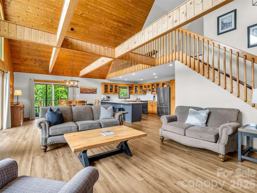 450 Windom Cove, Burnsville, NC 28714.  MLS# CAR4409160, YatesRealty ID 42870. 