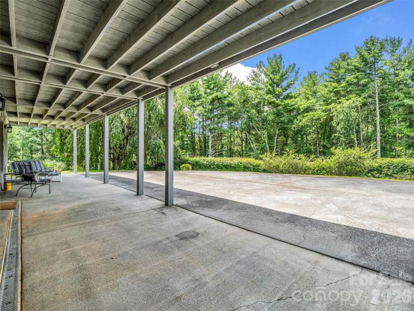 450 Windom Cove, Burnsville, NC 28714.  MLS# CAR4409160, YatesRealty ID 42870. 