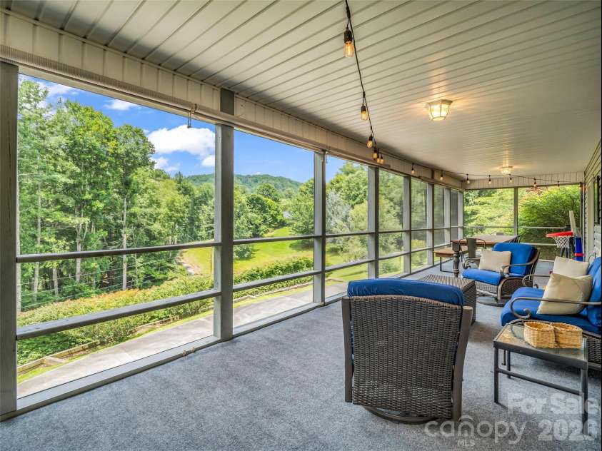450 Windom Cove, Burnsville, NC 28714.  MLS# CAR4409160, YatesRealty ID 42870. 