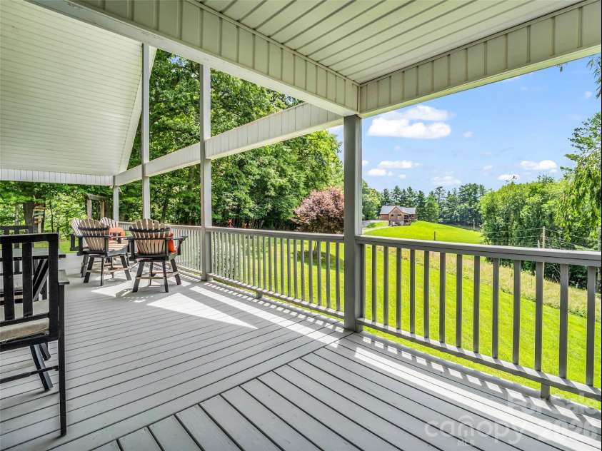 450 Windom Cove, Burnsville, NC 28714.  MLS# CAR4409160, YatesRealty ID 42870. 