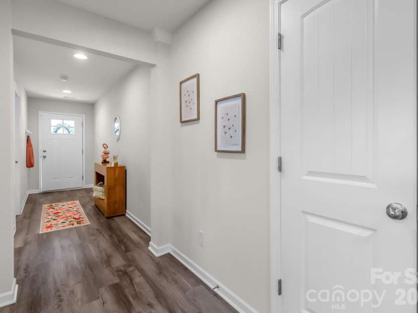 45 Ridge Circle Drive, Camden, SC 29020.  MLS# CAR4405469, YatesRealty ID 42871. 