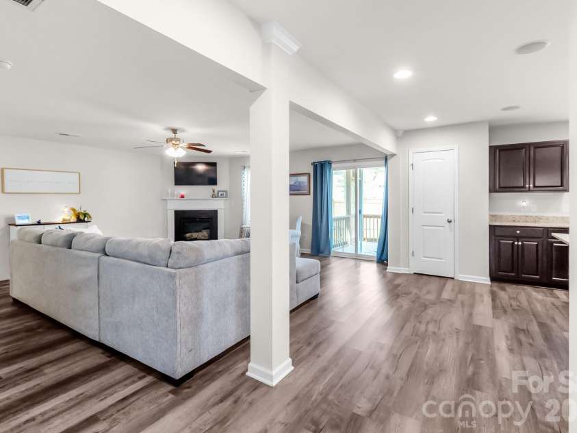 45 Ridge Circle Drive, Camden, SC 29020.  MLS# CAR4405469, YatesRealty ID 42871. 