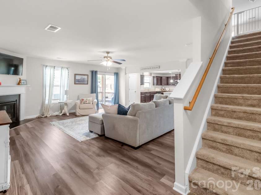 45 Ridge Circle Drive, Camden, SC 29020.  MLS# CAR4405469, YatesRealty ID 42871. 