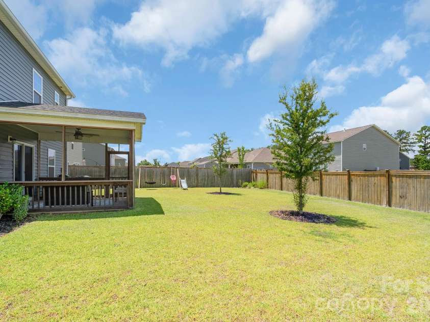 45 Ridge Circle Drive, Camden, SC 29020.  MLS# CAR4405469, YatesRealty ID 42871. 