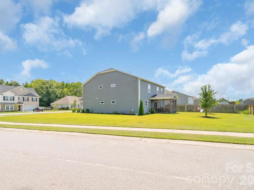 45 Ridge Circle Drive, Camden, SC 29020.  MLS# CAR4405469, YatesRealty ID 42871. 