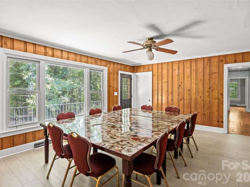 717 Wren Road, Gastonia, NC 28056.  MLS# CAR4411384, YatesRealty ID 42874. 