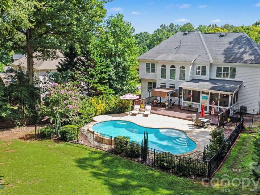 1208 High Brook Drive, Waxhaw, NC 28173.  MLS# CAR4409152, YatesRealty ID 42875. 