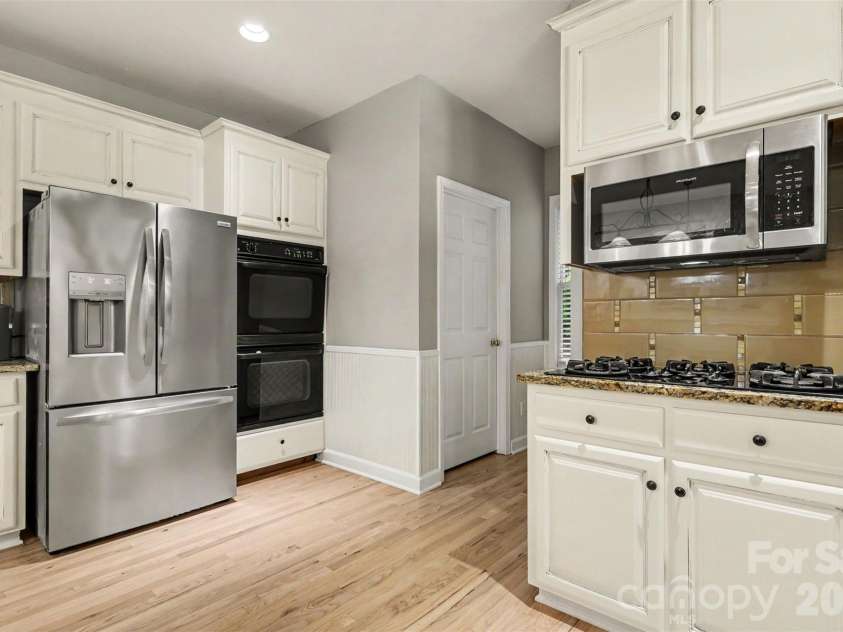 1208 High Brook Drive, Waxhaw, NC 28173.  MLS# CAR4409152, YatesRealty ID 42875. 