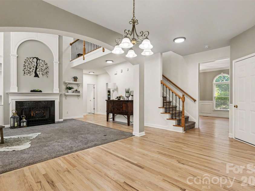 1208 High Brook Drive, Waxhaw, NC 28173.  MLS# CAR4409152, YatesRealty ID 42875. Dual staircases