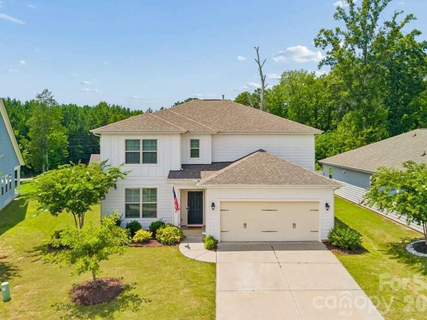 1809 Shelbourne Way, Fort Mill, SC 29707.  MLS# CAR4409296, YatesRealty ID 42876. 