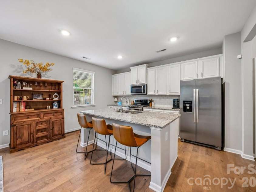 1809 Shelbourne Way, Fort Mill, SC 29707.  MLS# CAR4409296, YatesRealty ID 42876. 