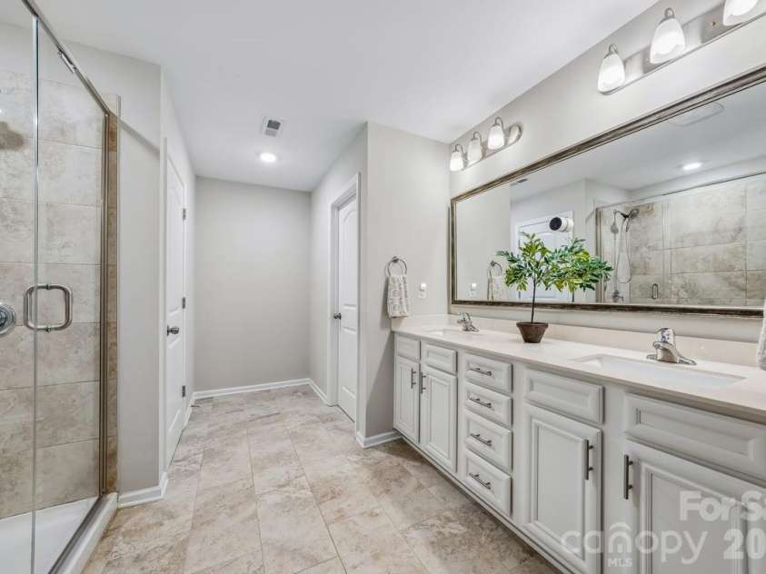 1809 Shelbourne Way, Fort Mill, SC 29707.  MLS# CAR4409296, YatesRealty ID 42876. 