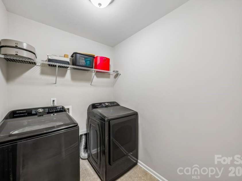 1809 Shelbourne Way, Fort Mill, SC 29707.  MLS# CAR4409296, YatesRealty ID 42876. 