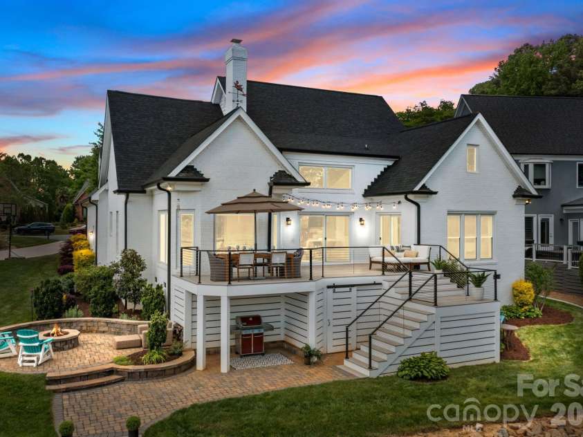 7322 Swansea Lane, Cornelius, NC 28031.  MLS# CAR4400642, YatesRealty ID 42878. 