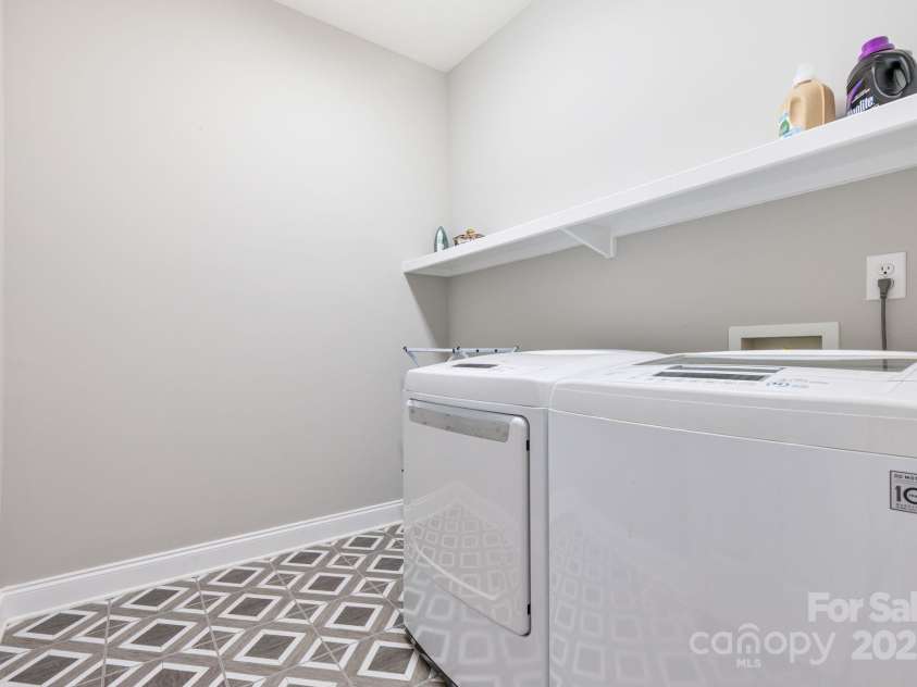 15613 Glen Miro Drive, Huntersville, NC 28078.  MLS# CAR4217939, YatesRealty ID 4288. 