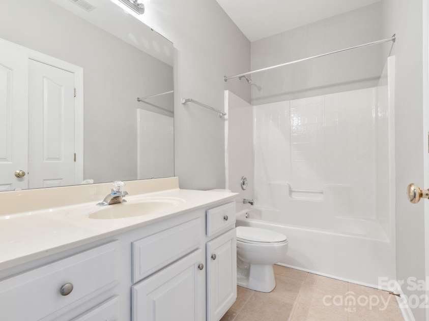 15613 Glen Miro Drive, Huntersville, NC 28078.  MLS# CAR4217939, YatesRealty ID 4288. 