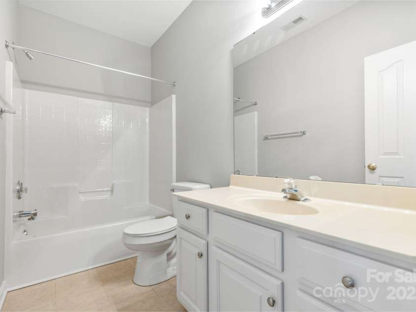 15613 Glen Miro Drive, Huntersville, NC 28078.  MLS# CAR4217939, YatesRealty ID 4288. 