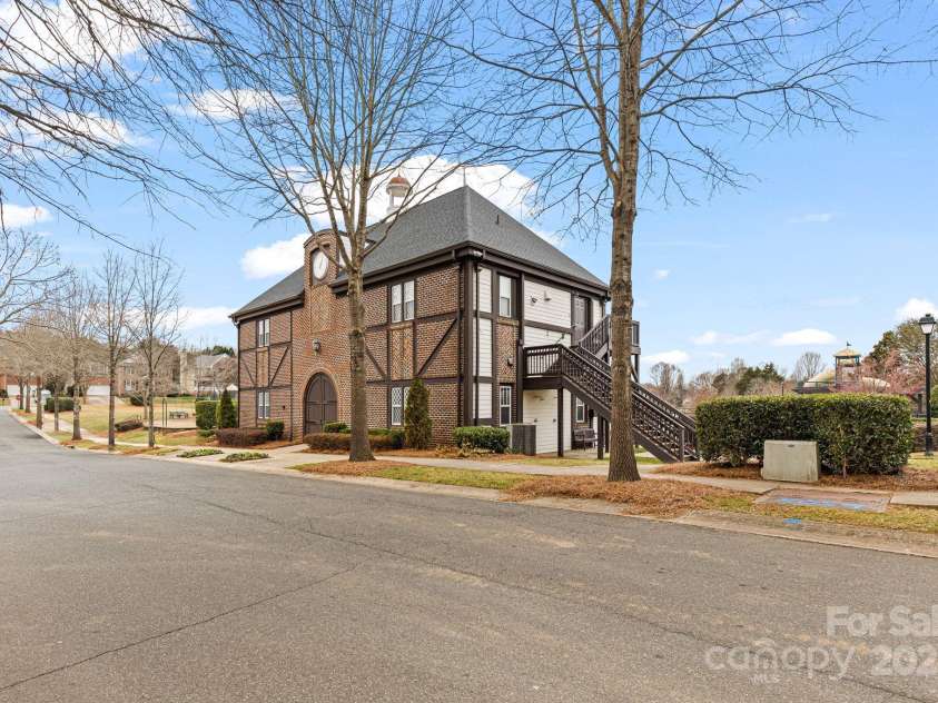 15613 Glen Miro Drive, Huntersville, NC 28078.  MLS# CAR4217939, YatesRealty ID 4288. Community Club House!