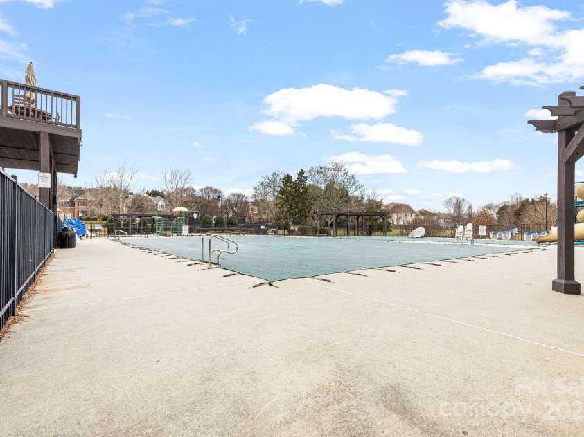 15613 Glen Miro Drive, Huntersville, NC 28078.  MLS# CAR4217939, YatesRealty ID 4288. Community Pool