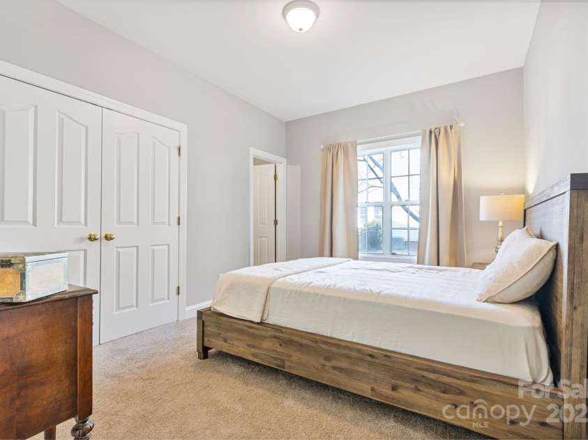 15613 Glen Miro Drive, Huntersville, NC 28078.  MLS# CAR4217939, YatesRealty ID 4288. Main level guest bedroom!