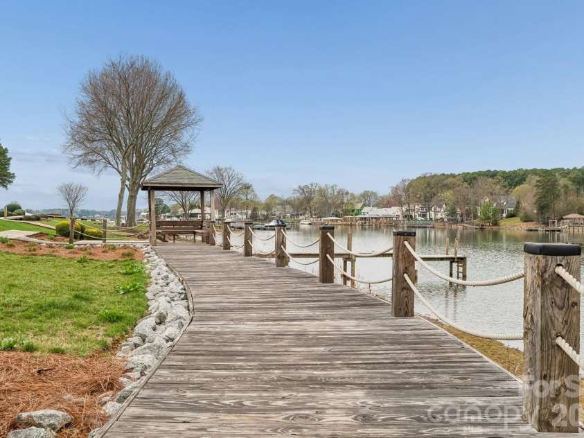 7844 Village Harbor Drive, Cornelius, NC 28031.  MLS# CAR4356496, YatesRealty ID 4288. Community boardwalk
