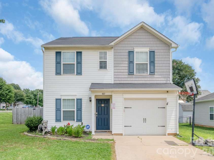 107 Olivia Lane, Lincolnton, NC 28092.  MLS# CAR4407526, YatesRealty ID 42882. 