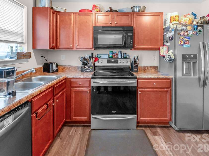 107 Olivia Lane, Lincolnton, NC 28092.  MLS# CAR4407526, YatesRealty ID 42882. 