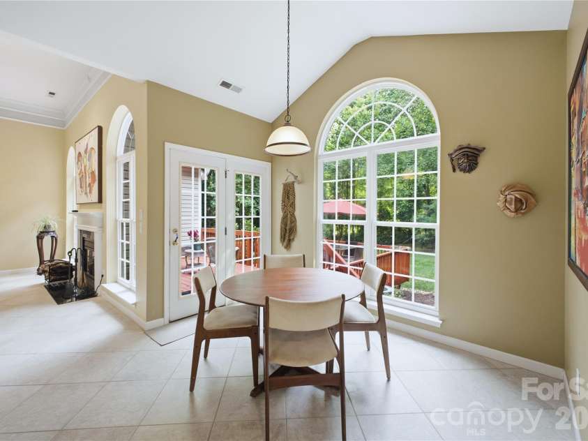 136 Edge Hill Drive, Fort Mill, SC 29715.  MLS# CAR4408819, YatesRealty ID 42883. 