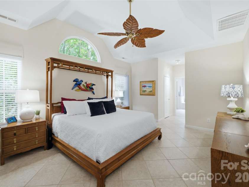 136 Edge Hill Drive, Fort Mill, SC 29715.  MLS# CAR4408819, YatesRealty ID 42883. 