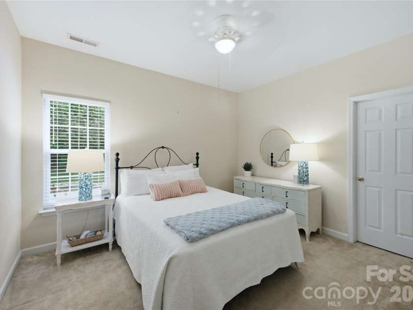 136 Edge Hill Drive, Fort Mill, SC 29715.  MLS# CAR4408819, YatesRealty ID 42883. 