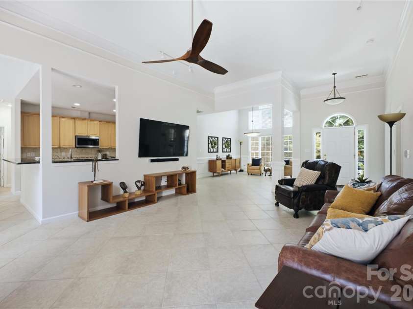 136 Edge Hill Drive, Fort Mill, SC 29715.  MLS# CAR4408819, YatesRealty ID 42883. 