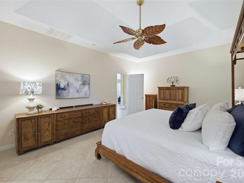 136 Edge Hill Drive, Fort Mill, SC 29715.  MLS# CAR4408819, YatesRealty ID 42883. 