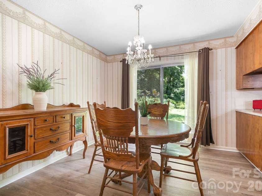 1009 Springs Road, Lincolnton, NC 28092.  MLS# CAR4411194, YatesRealty ID 42887. 