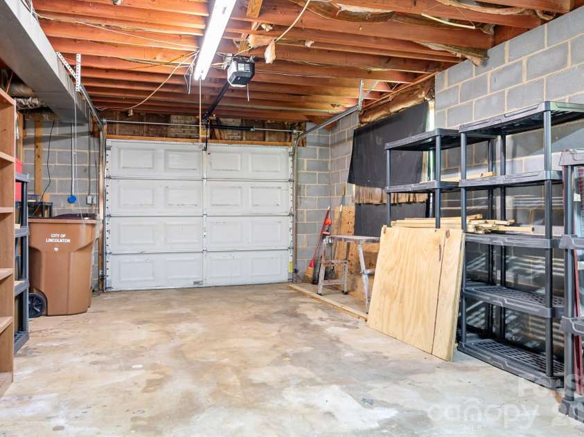 1009 Springs Road, Lincolnton, NC 28092.  MLS# CAR4411194, YatesRealty ID 42887. 