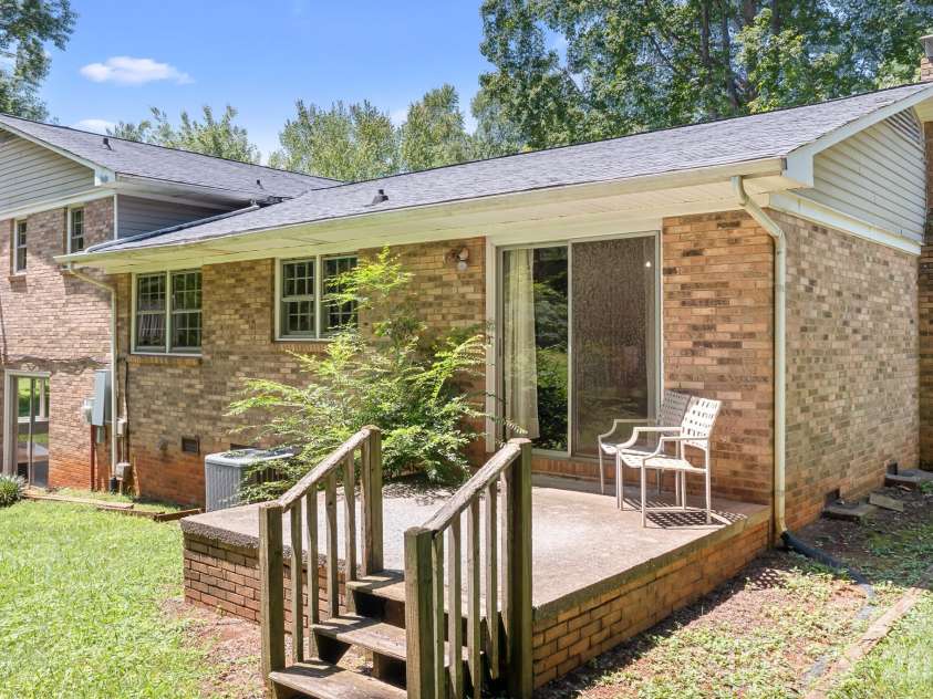 1009 Springs Road, Lincolnton, NC 28092.  MLS# CAR4411194, YatesRealty ID 42887. 